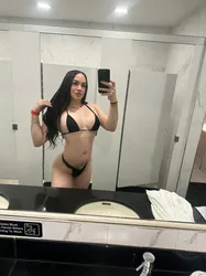 Escorts Queens, New York Sofiabreu