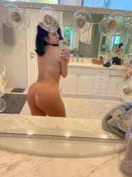 Escorts Prince George, British Columbia Mary