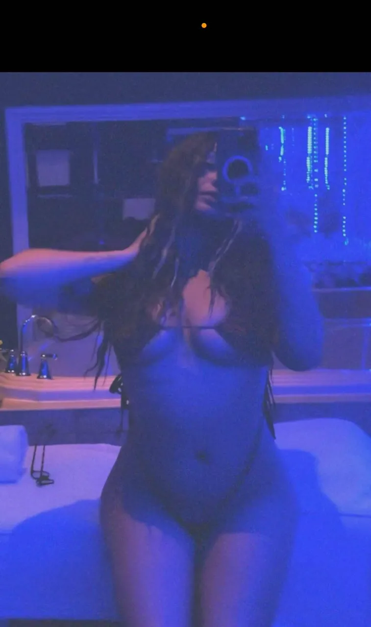 Escorts Sarnia, Ontario naya