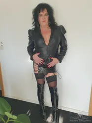 Escorts Berlin, Germany Monika die O