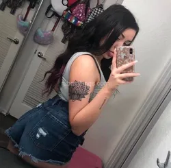 Escorts Evansville, Indiana I”M AVAILABLE FOR MASSAGE AND HOOKUP