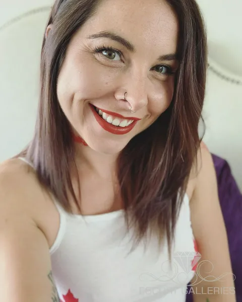 Escorts Paris, France Alicia