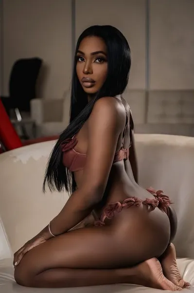 Escorts Toronto, Ontario Aminadior