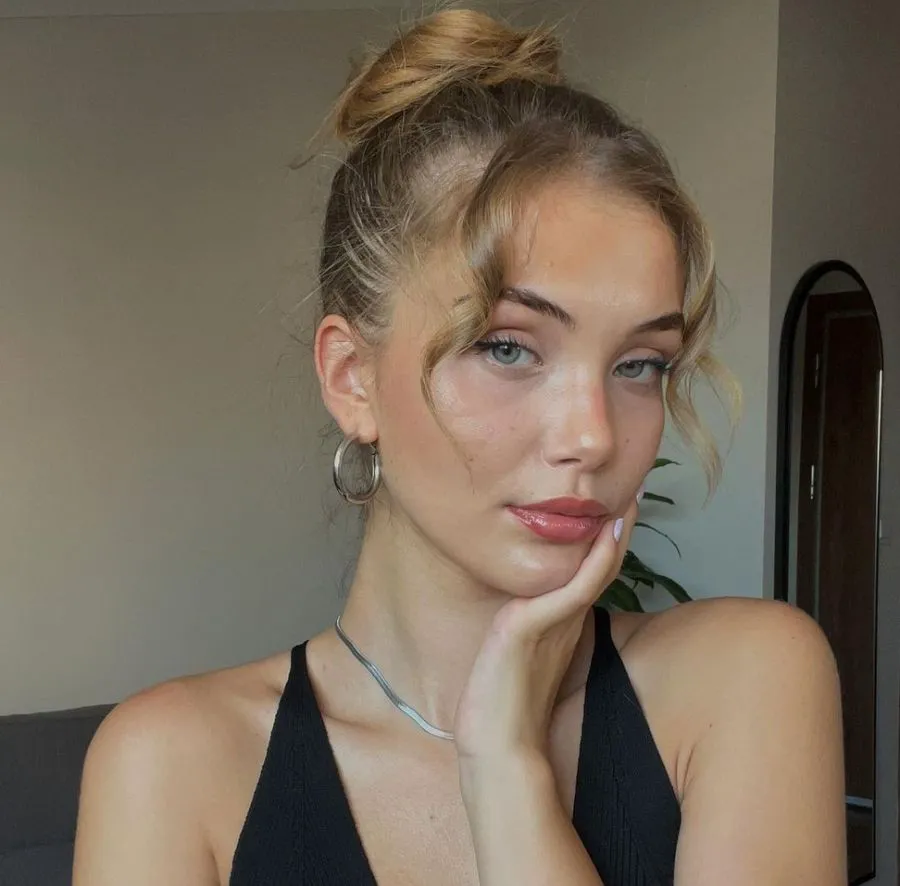 Escorts Paris, France HUT