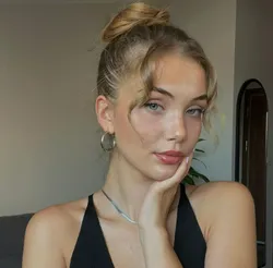 Escorts Paris, France HUT