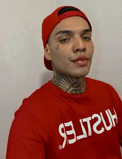 Escorts Fresno, California Young Tatted Latino