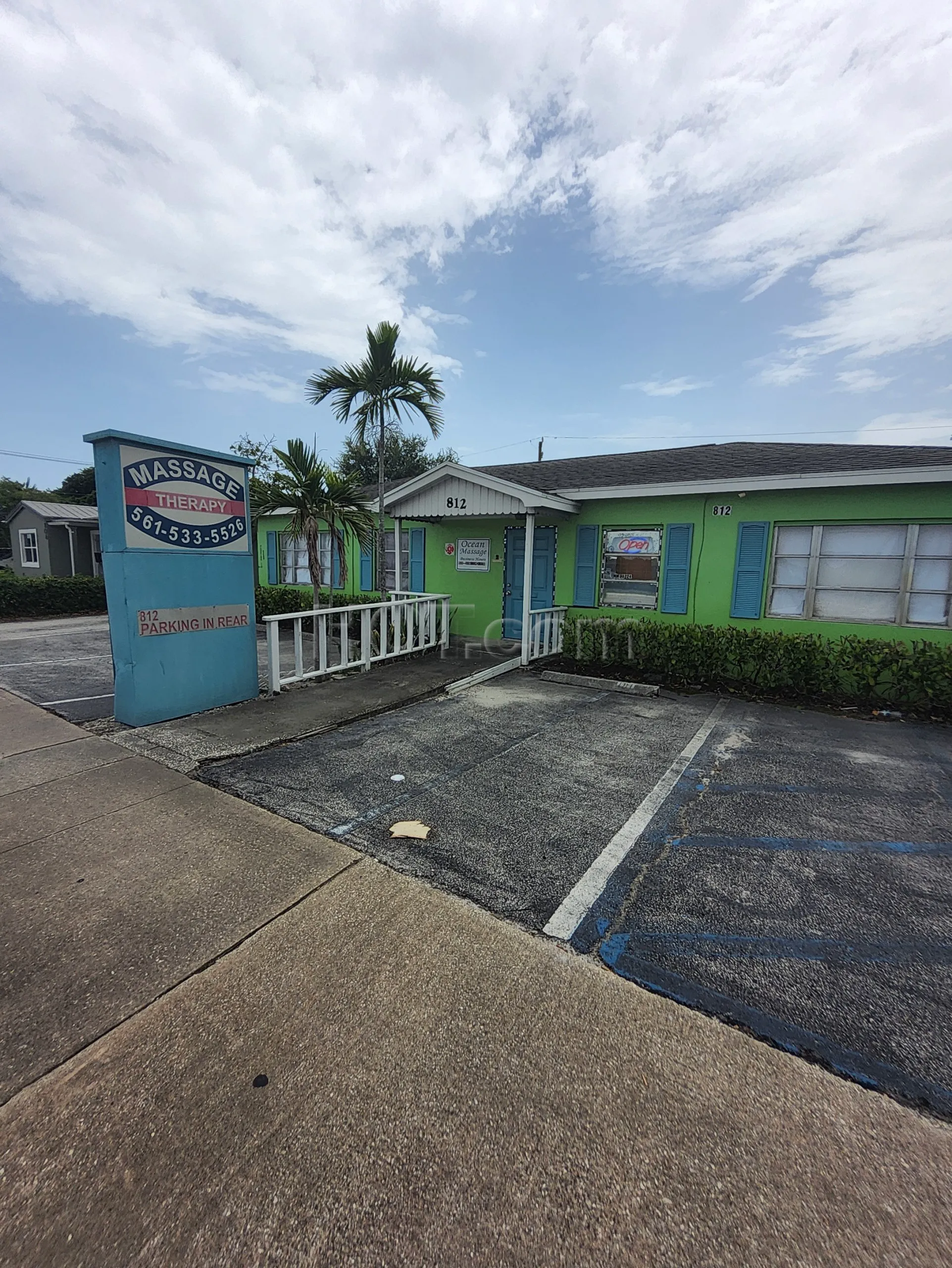 Lake Worth, Florida Ocean Massage