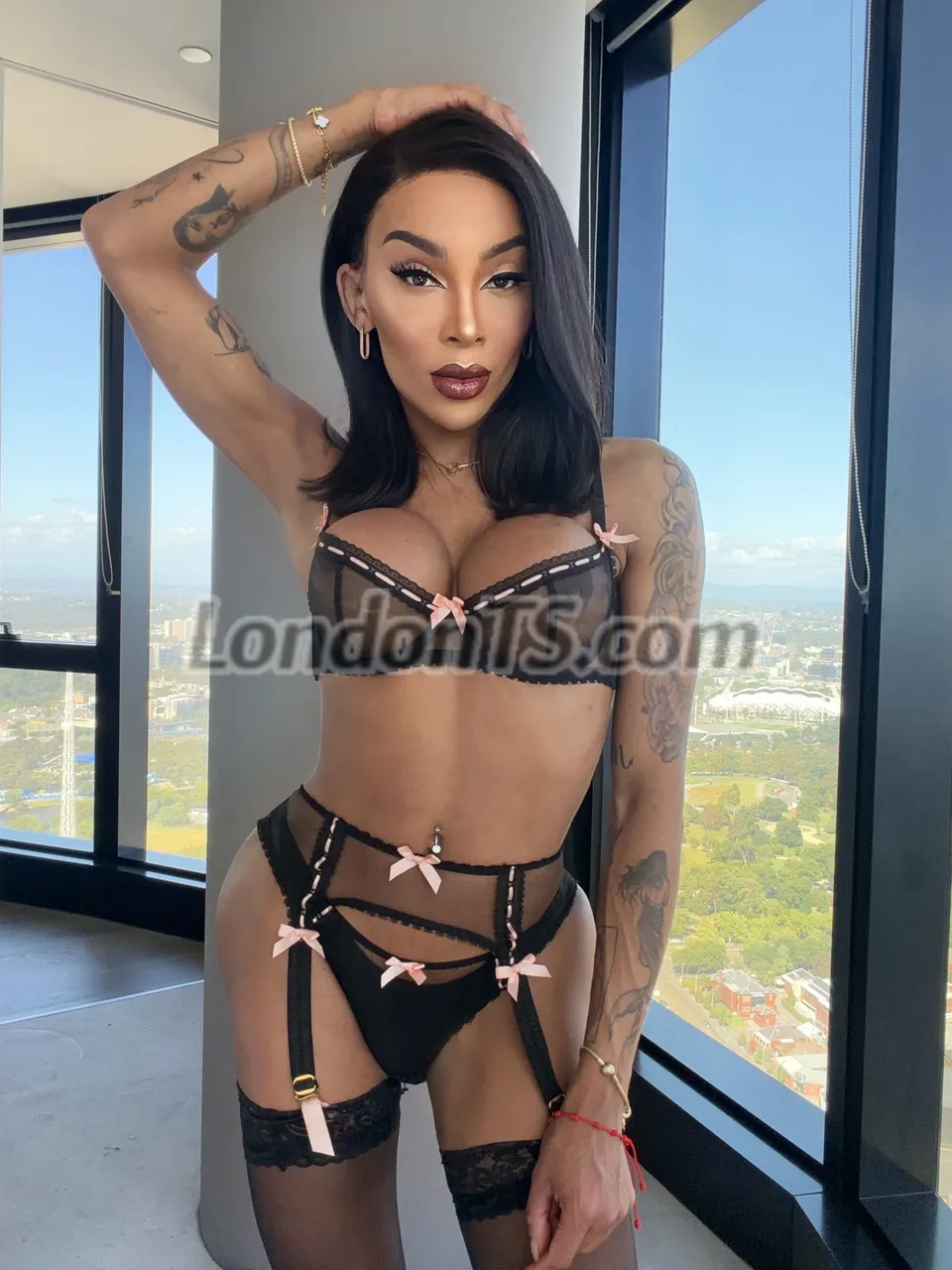 Escorts London, England Esther Brazilian XXL