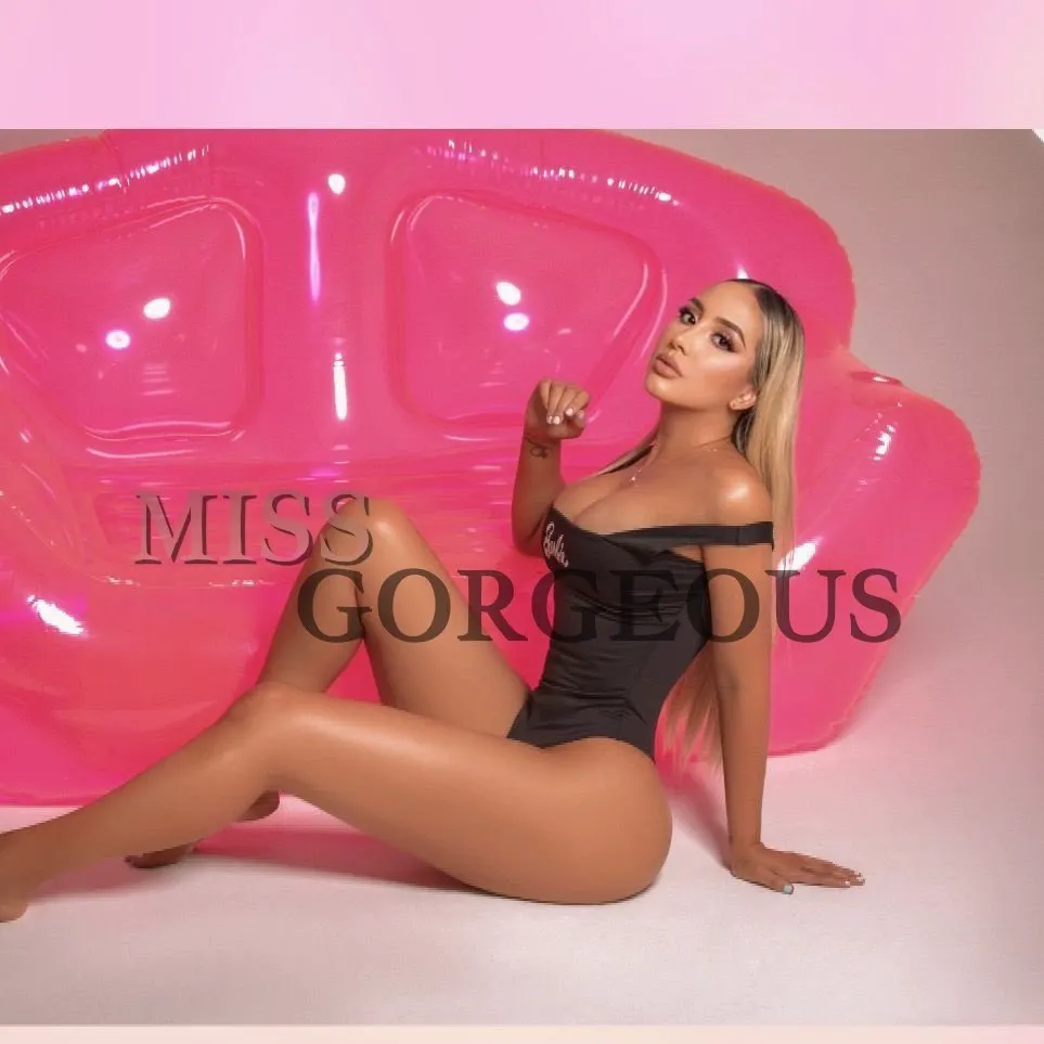 Escorts Medellin, Colombia Miss Obsidiana