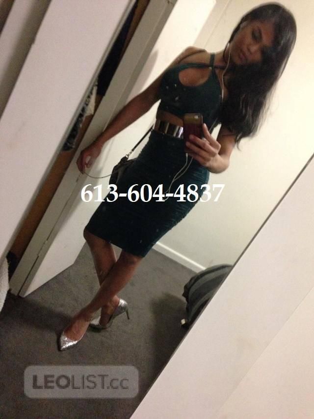 Escorts Windsor, Connecticut TS Naomi - IN WINDSOR UNTIL FRIDAY NIGHT