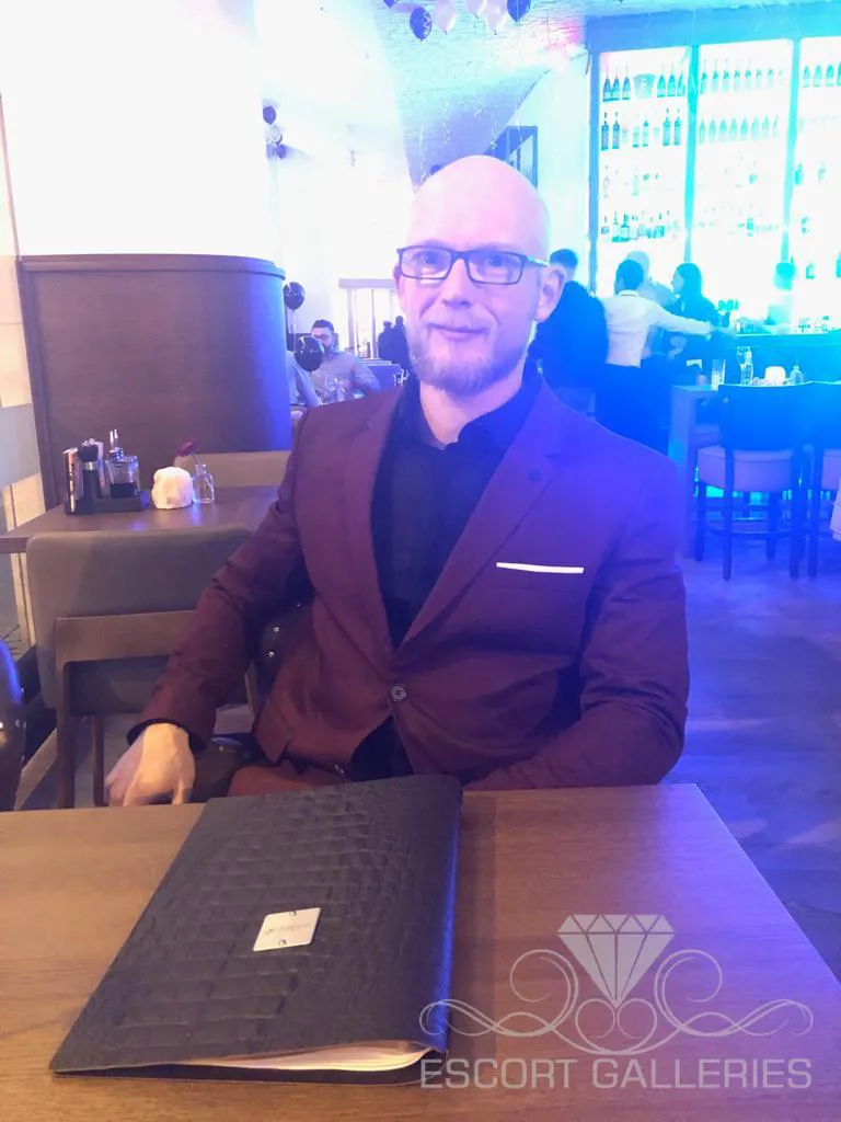 Escorts Koeln, Germany MuscleTop