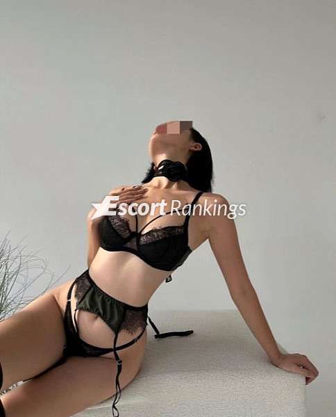 Escorts London, England KIKI_sexyymodel