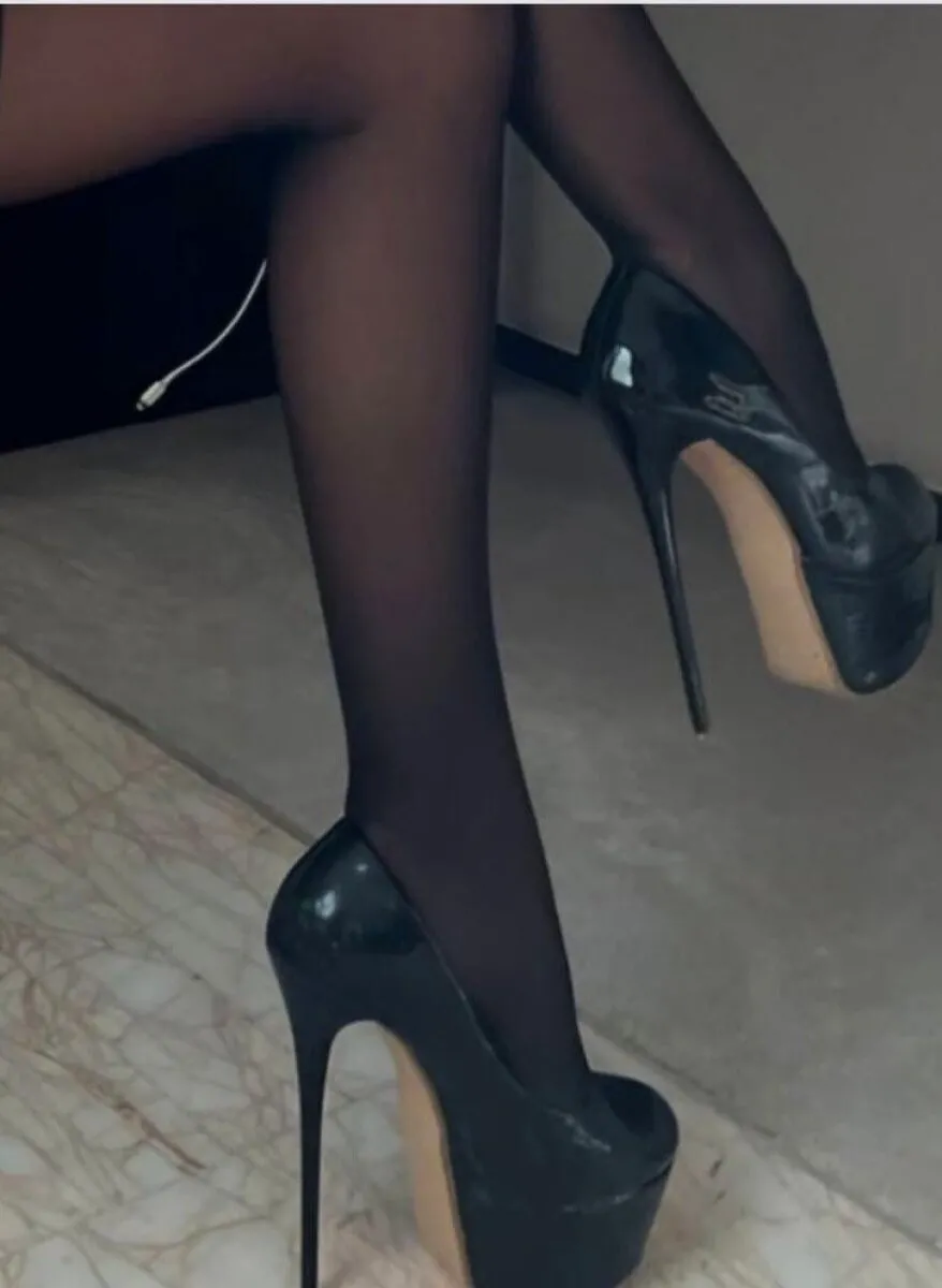 Escorts Middlesbrough, England Dominatrix Meduza