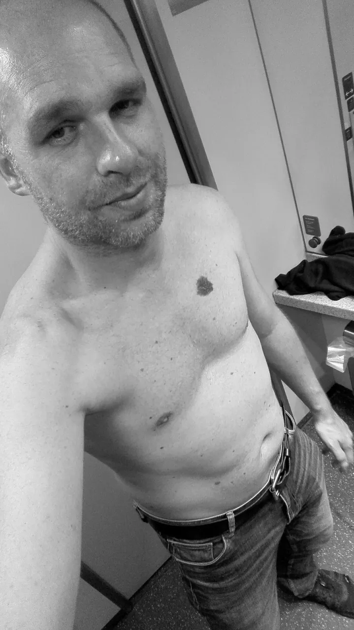 Escorts Essen, Germany Nick