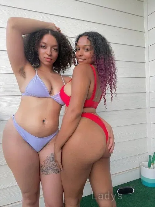 Escorts Chicago, Illinois LETS MEET UP AND FUCK