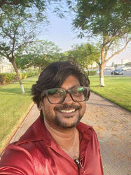 Escorts Sharjah, United Arab Emirates Sexologist, cuddling, massage,