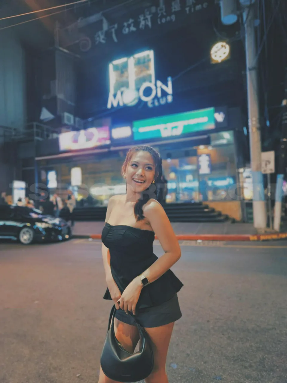 Escorts Makati City, Philippines Yana