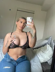 Escorts Kingston, Ontario Clara stones