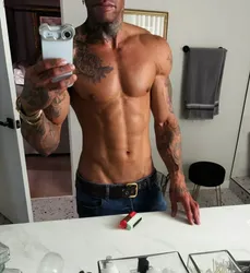 Escorts Palm Springs, California KyleCooper