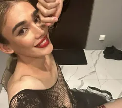 Escorts Doncaster, England Hi call me Bruno Please, femboy.