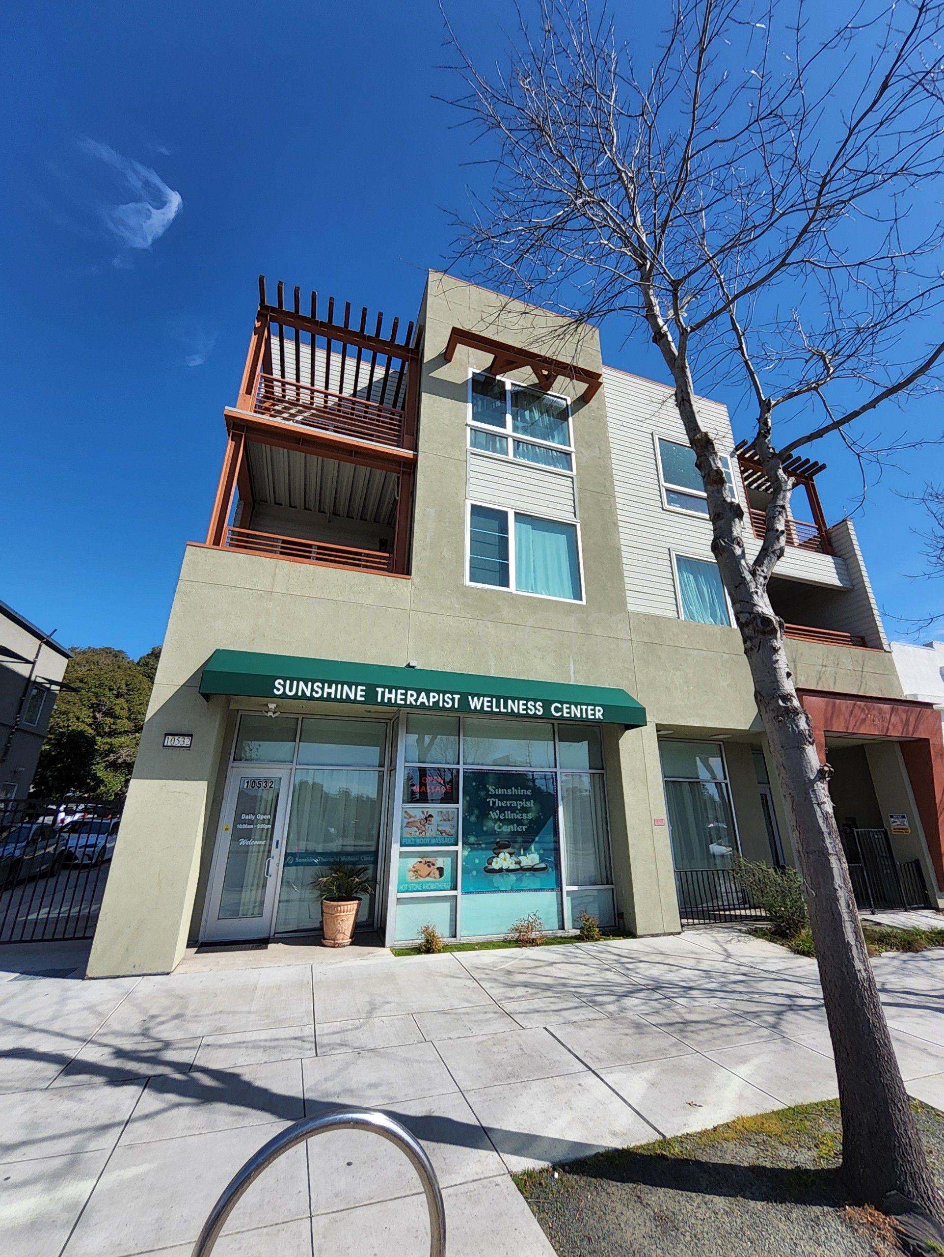 El Cerrito, California Sunshine Therapist Wellness Center