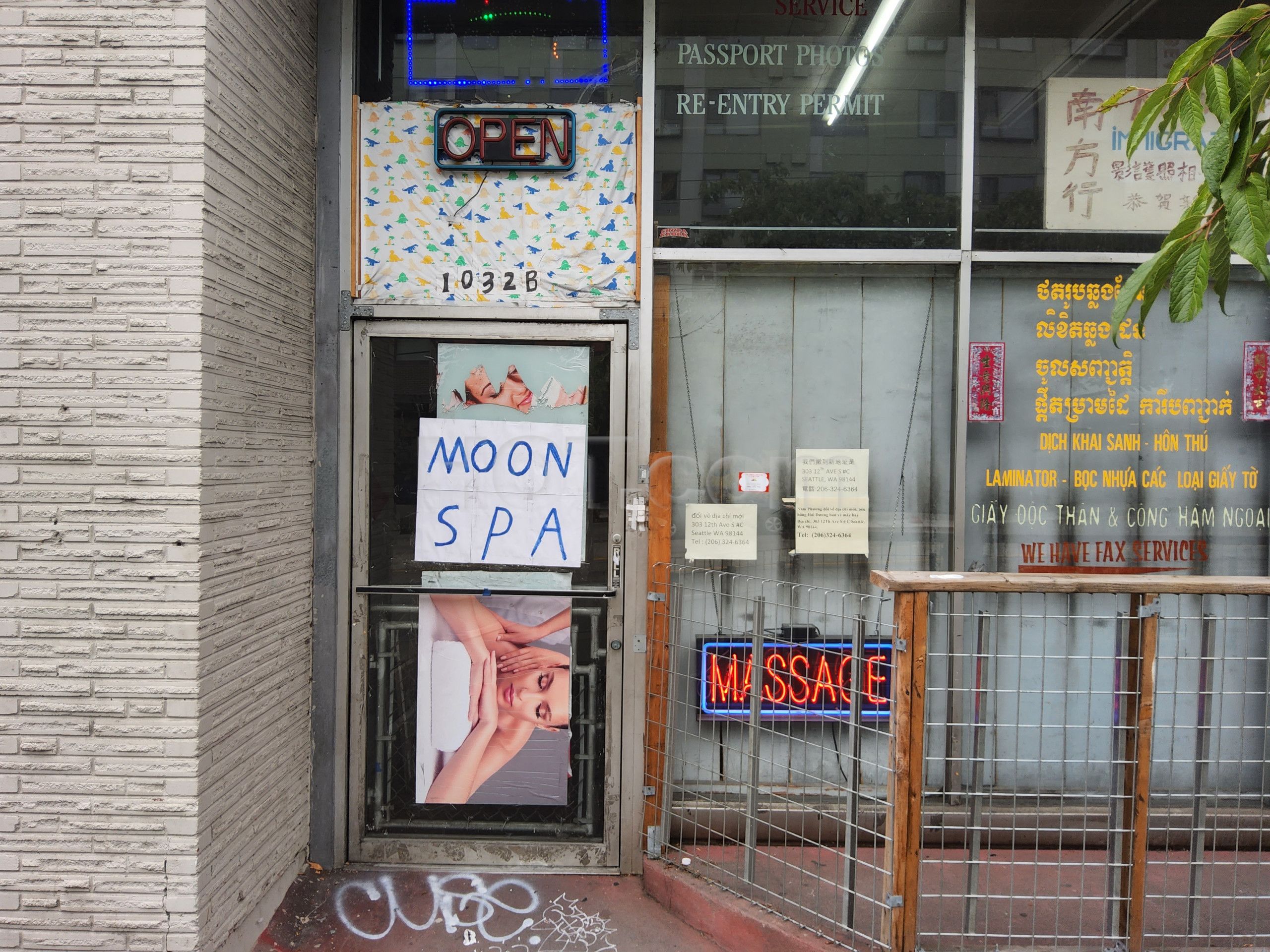 Seattle, Washington Moon Spa