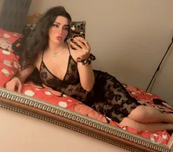 Escorts Glasgow, Scotland Ts Lili super hot and feminine 🫦