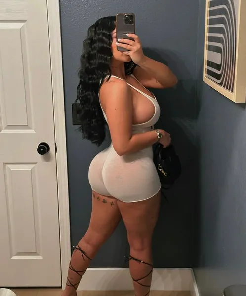 Escorts Honolulu, Hawaii 🍑IM A WET !!!SEXY BADDIE and HOTTEST CHICK IN TOWN 🍑