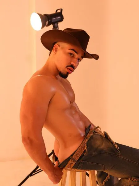 Escorts Larnaca, Cyprus KAICKFERRER