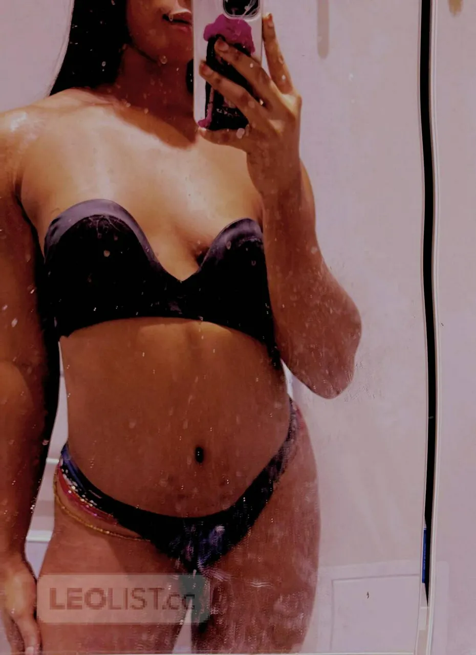 Escorts Montreal, Quebec Angèle