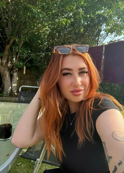Model Hooker in Costa Mesa