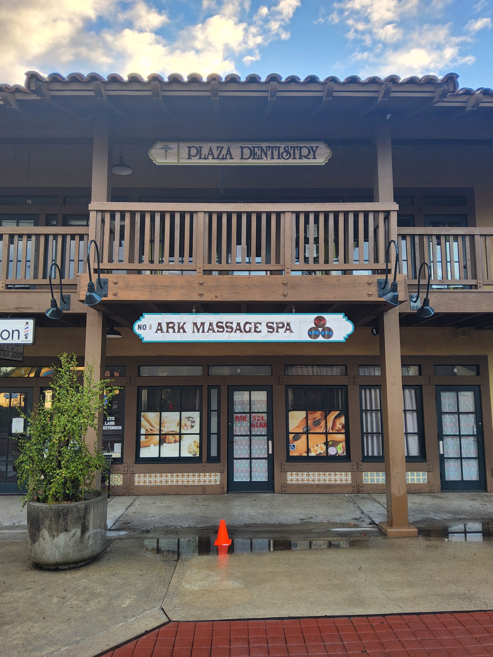 San Diego, California Ark Massage Spa