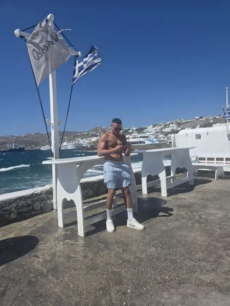 Escorts Greece AlejandroAo