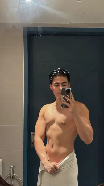 Escorts Manila, Philippines Amadeoxxx