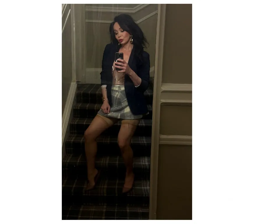 Escorts Glasgow, Scotland 🟪🌙🟨ALLURING ADORA. MILF TS fine lingerie