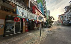 Phnom Penh, Cambodia Seeing Hand Massage Therapy