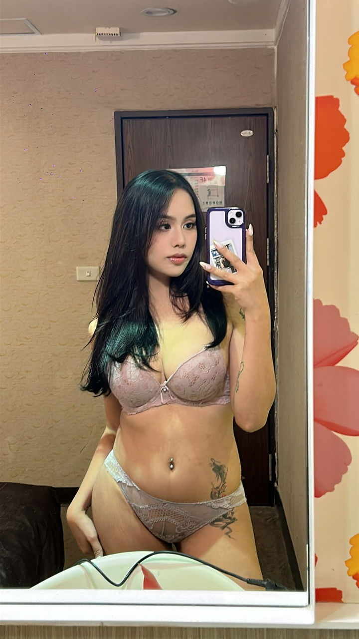 Escorts Manila, Philippines Kim exclusive video & camshow only