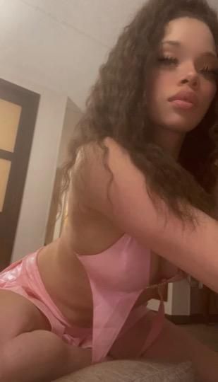 Escorts Albany, New York ✔Horny Queen💘Available For Hookup💘Incall/Outcall/🚗Carfun💦Available /✔