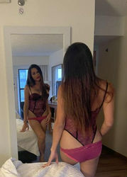 Escorts Hartford, Connecticut im asian trans looking for clients