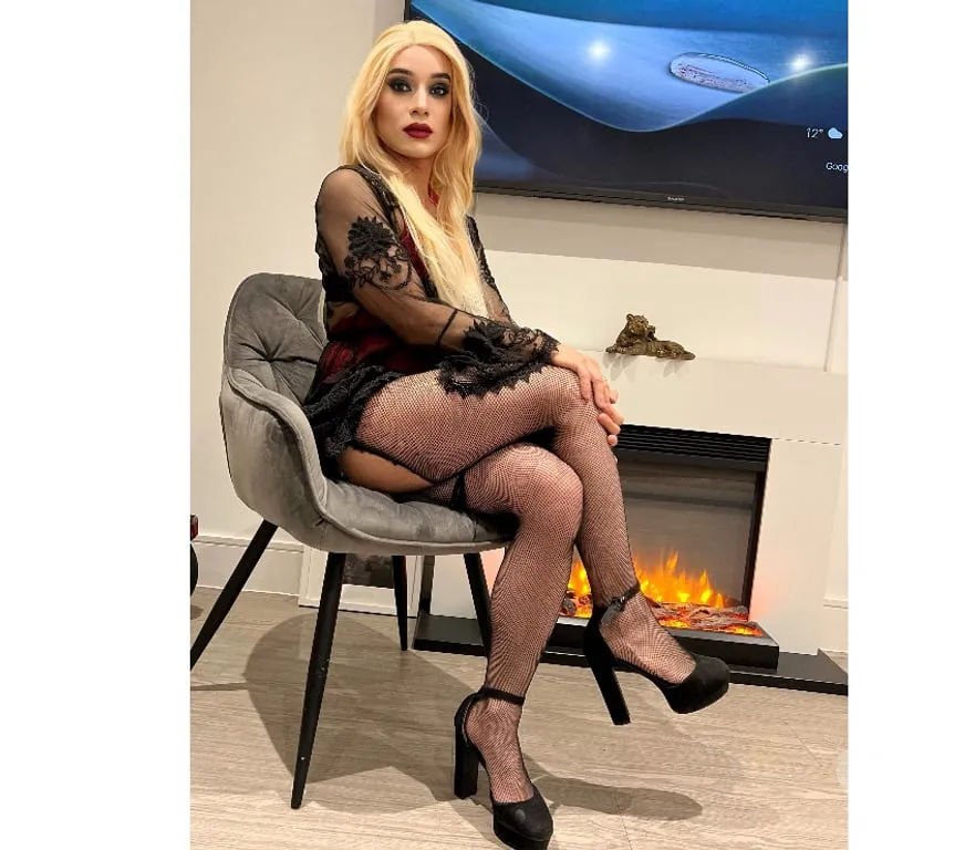 Escorts Sheffield, England ✨ELITE TS CROSS SAMANTHA RIOS✨STUNNING 🍆 & CURVES🍑