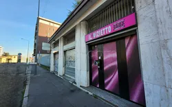 Milan, Italy Il Vizietto Sexy Shop automatico 24ore