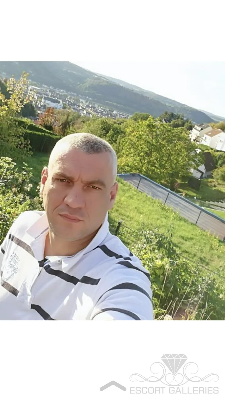 Escorts Koeln, Germany Alex40