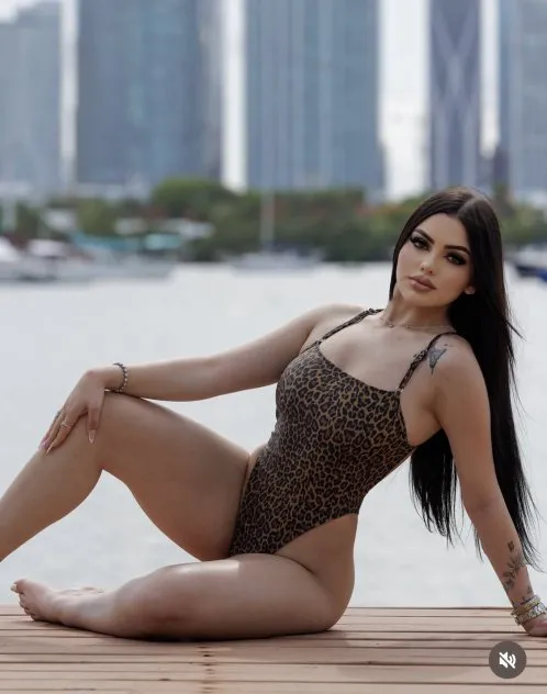 Escorts Miami, Florida Roxanat