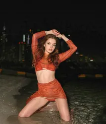 Escorts Paris, France MELANIE