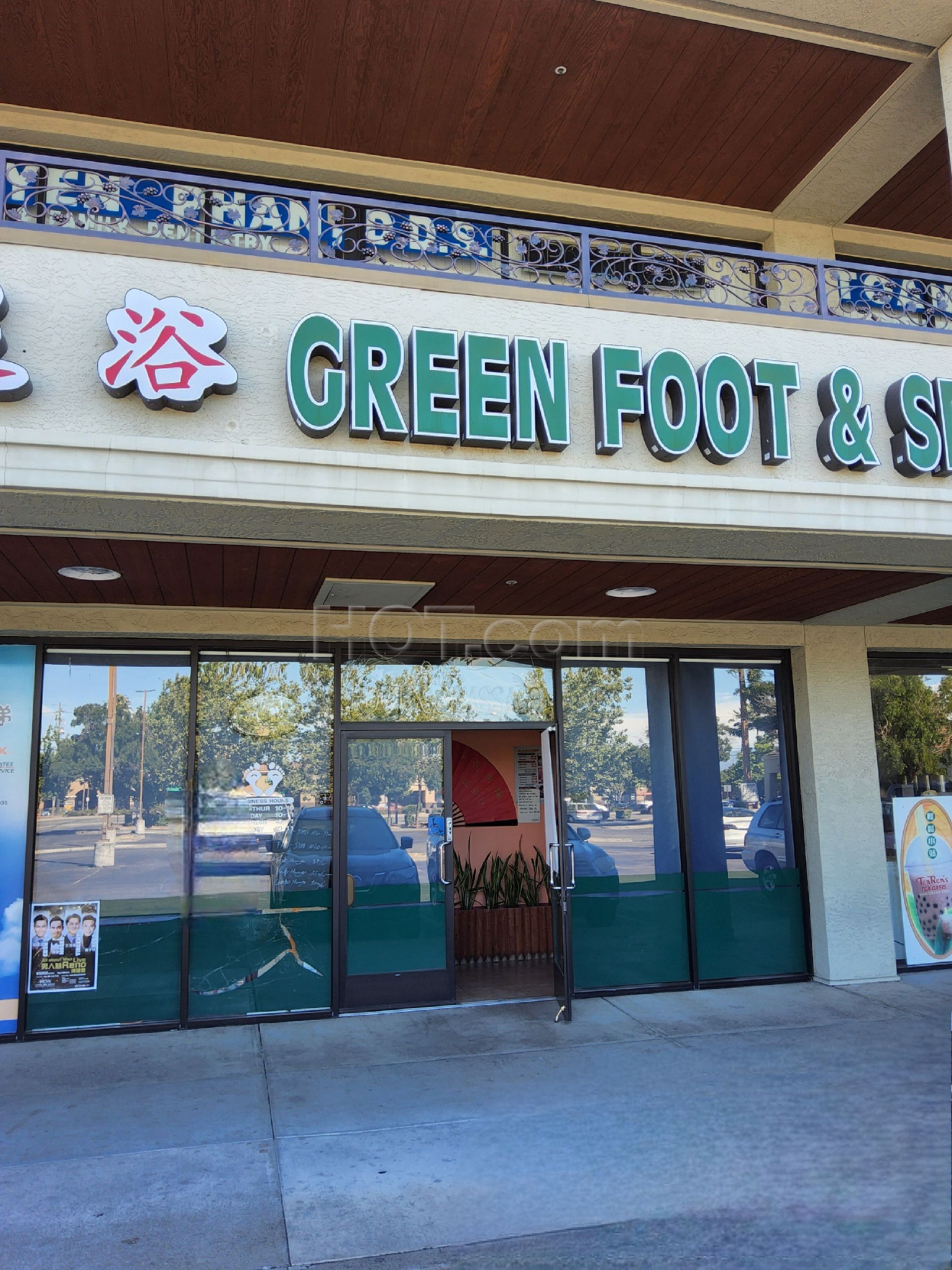 Milpitas, California Green Foot