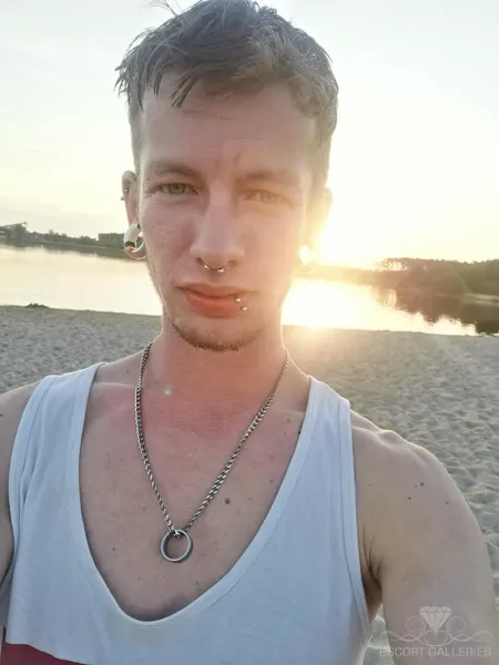 Escorts Wiesbaden, Germany null