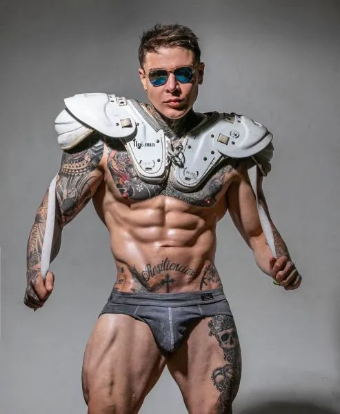 Escorts Milano, Italy Victor_latino