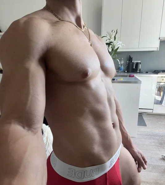 Escorts Singapore, Singapore ItalianJonny