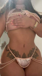 Escorts Staten Island, New York 