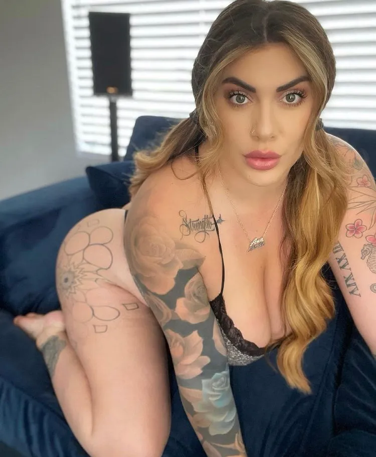 Escorts Orlando, Florida I’m a professional hooker and independent available for out call and in call service HMU 🤙 IF I